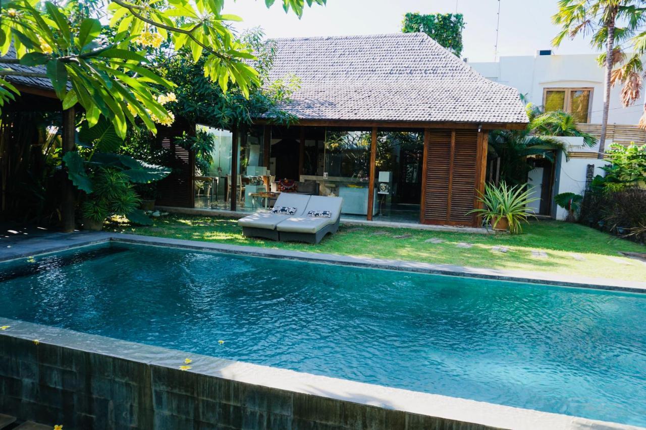 Villa Batik Seminyak Exteriör bild
